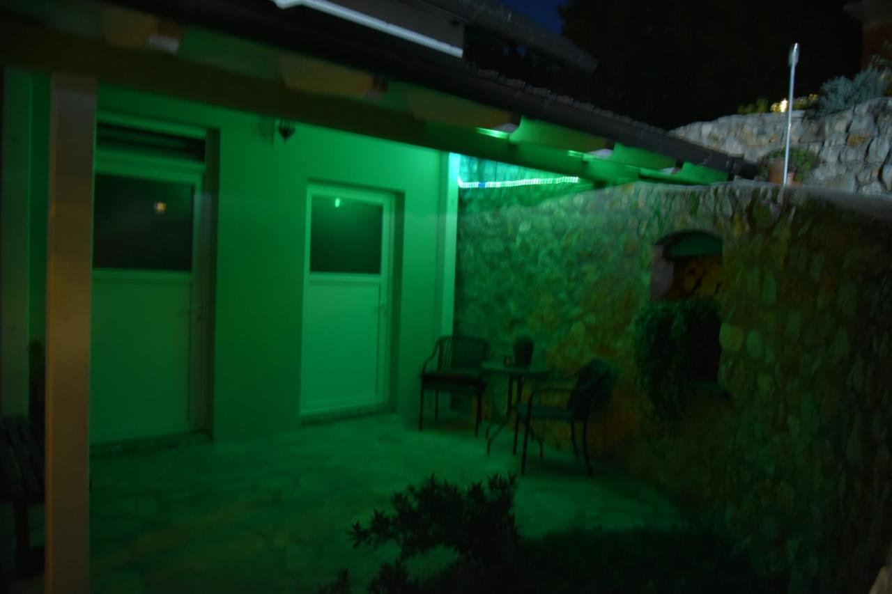 Rooms Bobic Licko Petrovo Selo Esterno foto