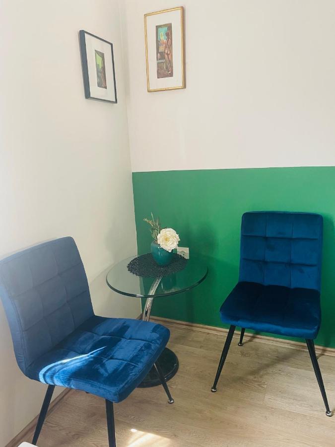 Rooms Bobic Licko Petrovo Selo Esterno foto